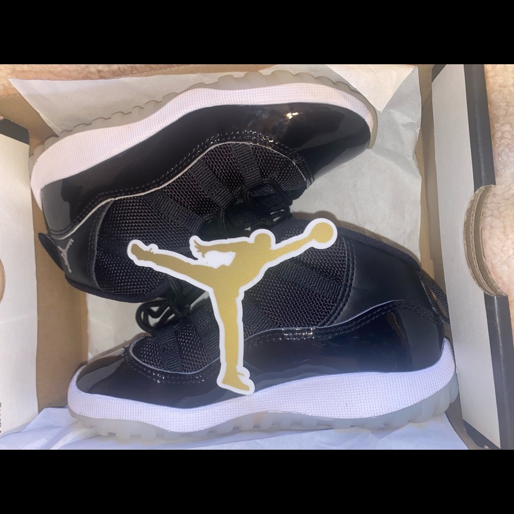 🔥JORDAN 11 RETRO (TD)🔥